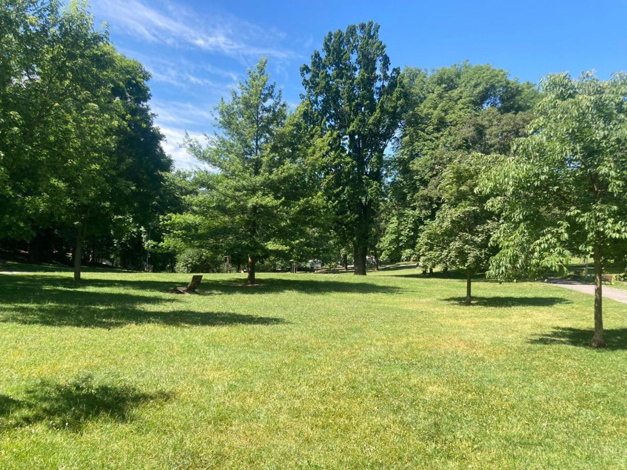 Residence Park Klamovka Прага Екстер'єр фото